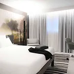 ホテル ノボテル カン コート ドゥ ナクル 4*