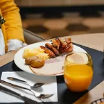 Novotel Cote De Nacre Hotel 4*