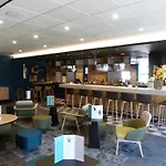 ノボテル カン コート ドゥ ナクル 4*