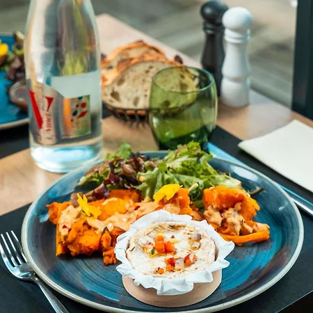 Hotel Novotel Cote De Nacre 4*