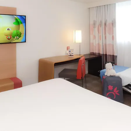 ノボテル カン コート ドゥ ナクル 4*