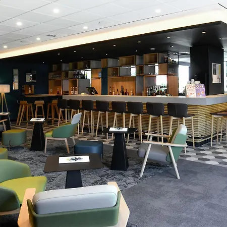 ノボテル カン コート ドゥ ナクル ホテル 4*