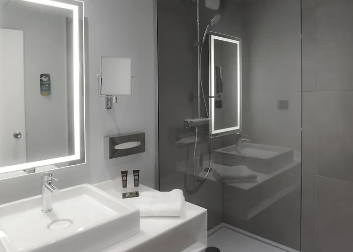 Novotel Cote De Nacre Hotel